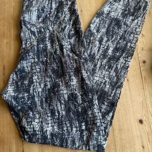 lululemon athletica Black and White Patterned Leggings